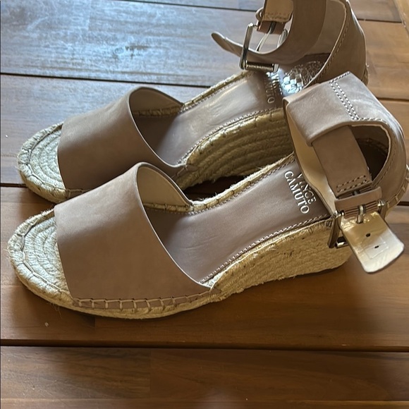 NWOB Vince Camaro espadrille sandals sz 8 - Picture 2 of 7
